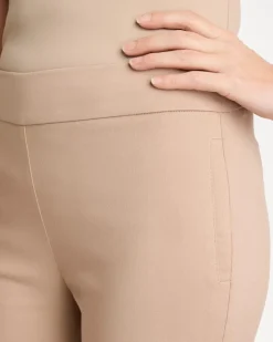 Brigitte™ Straight Crop