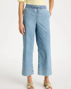 Lightweight Wide-Leg Crop Jeans