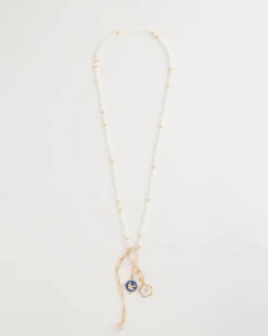 Medallion Pendant Pearl Necklace