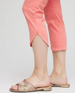 Pull-On Dolphin-Hemmed Capri Jeans
