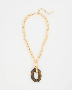 Short Tortoise Pendant Necklace