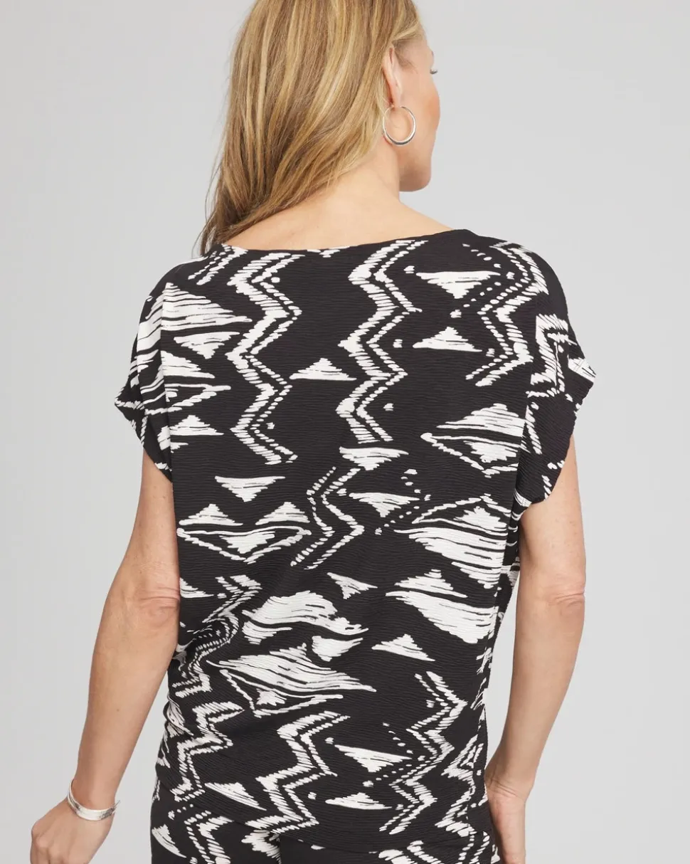 Travelers™ Crinkled Knit Geo-Print Top