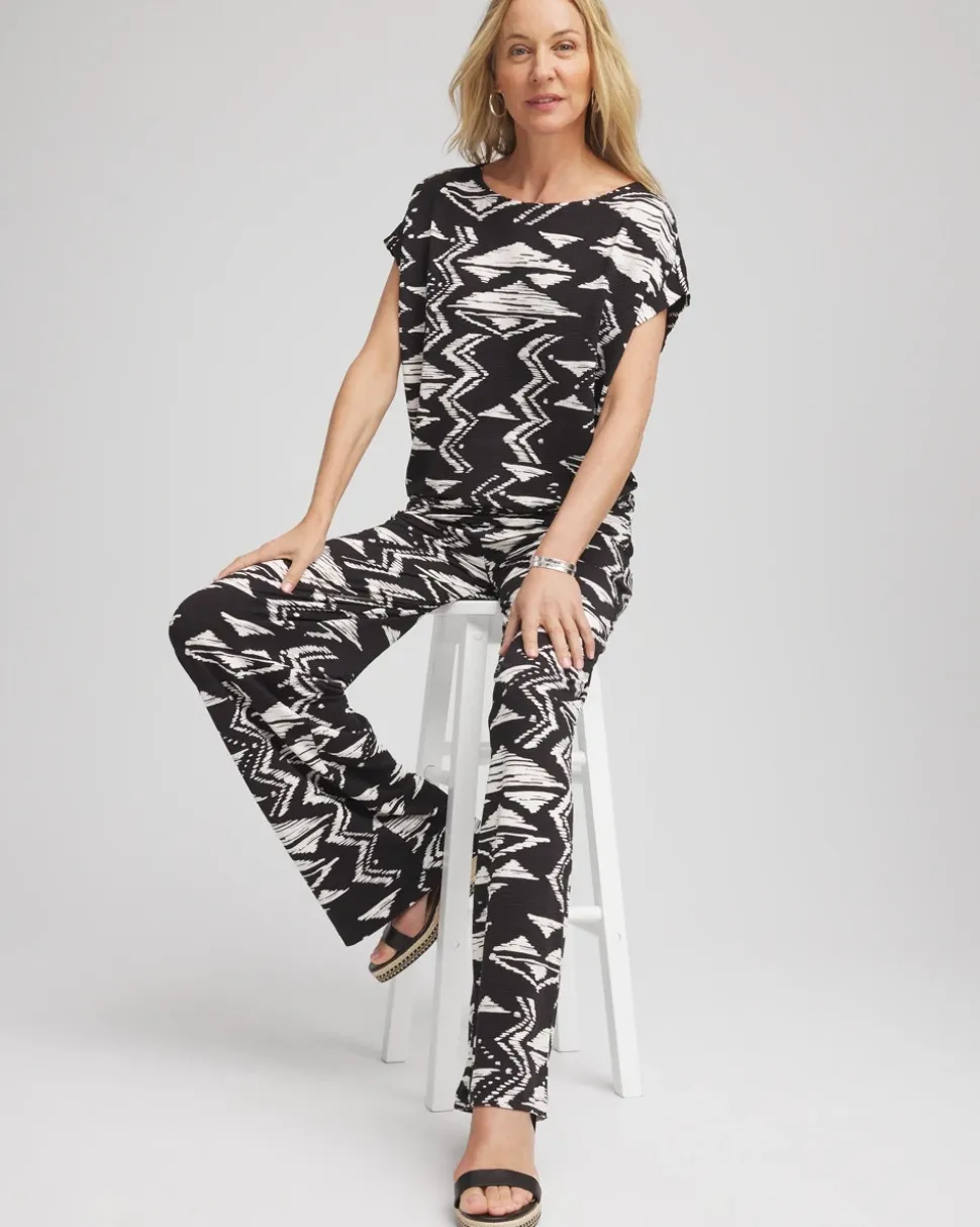 Travelers™ Crinkled Knit Geo-Print Top