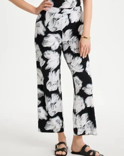 Travelers™ Knit Abstract Floral Cropped Pants